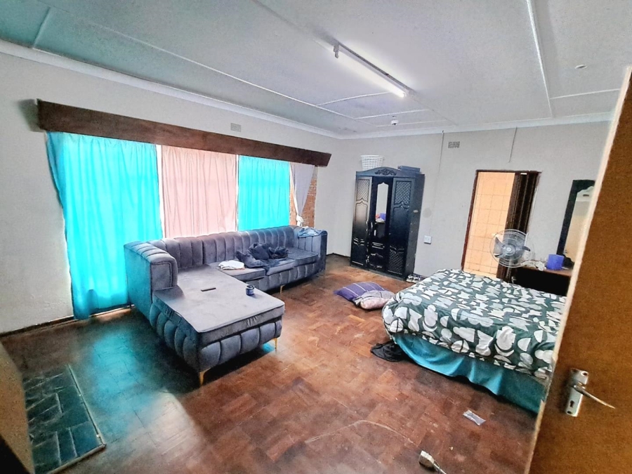 13 Bedroom Property for Sale in Generaal De Wet Free State